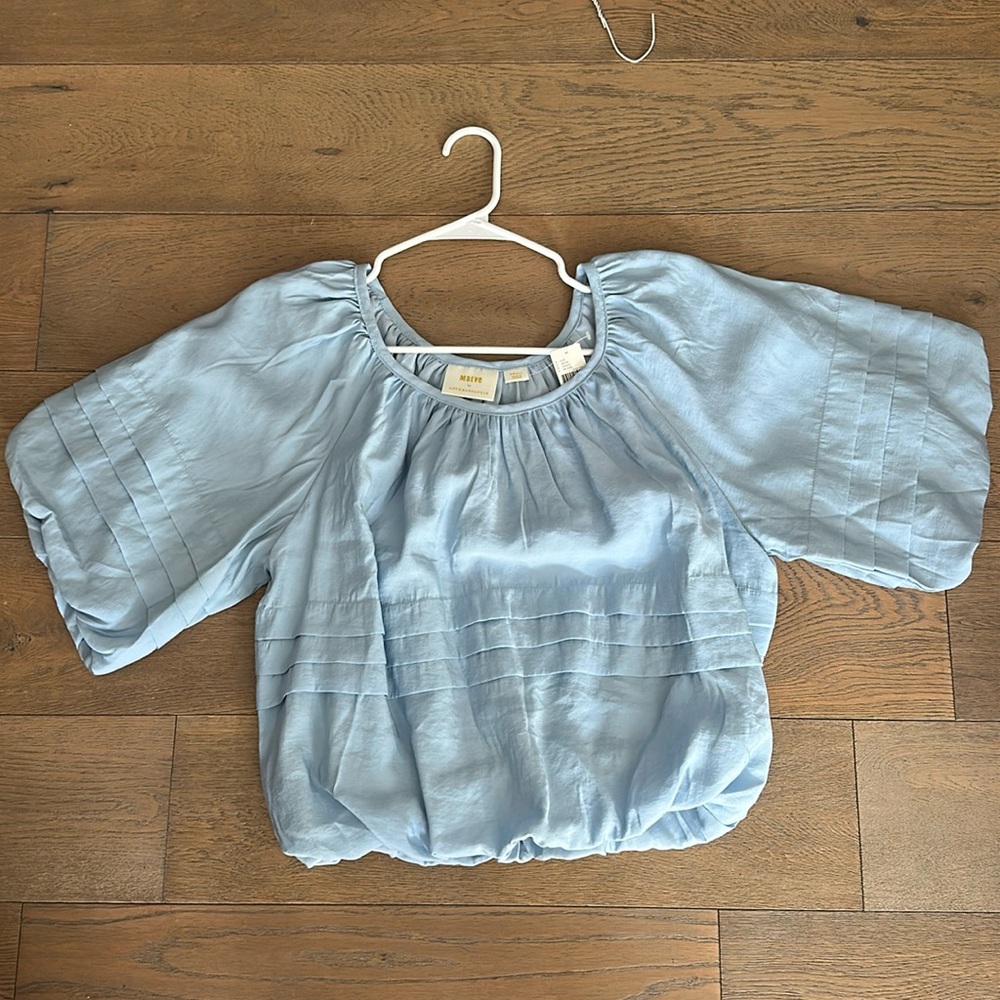 Brand new Maeve Light Blue puff sleeve blouse and lined nicely.